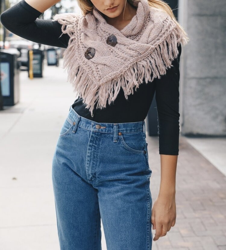 Heathered Shoulder Warmer w/Coco Buttons