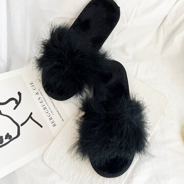 Trendy Feather Slippers