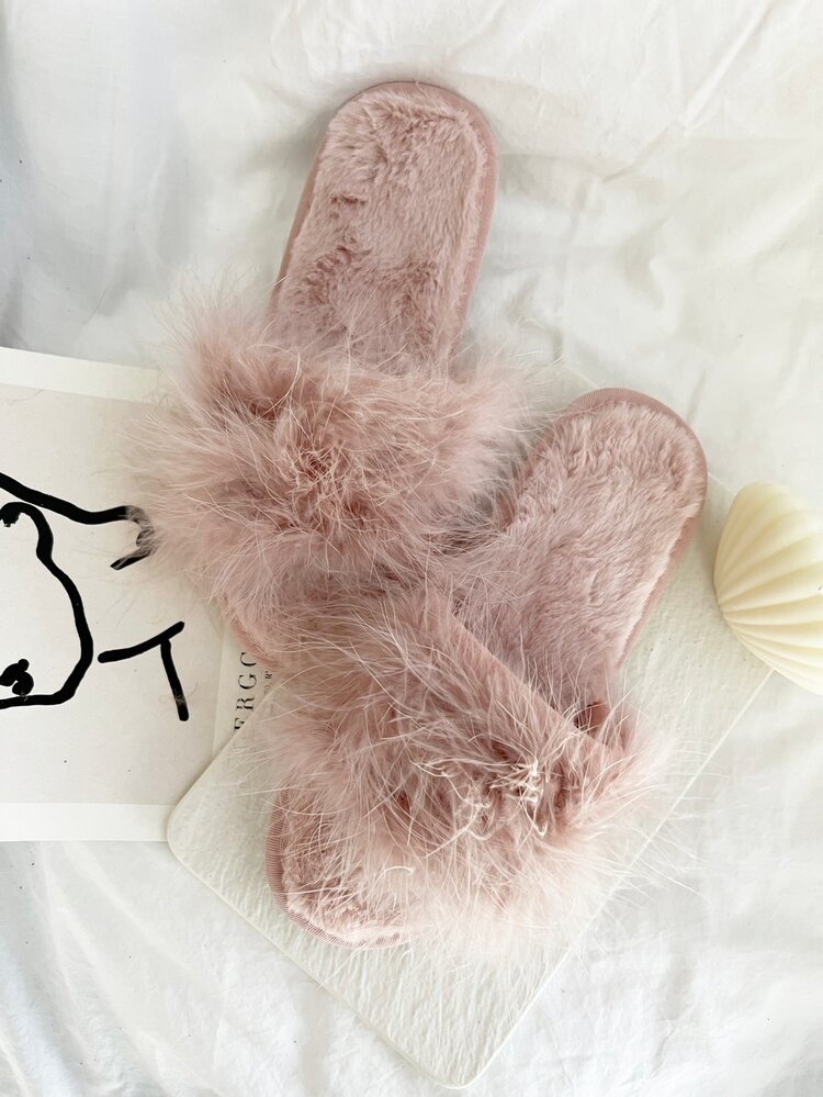 Trendy Feather Slippers