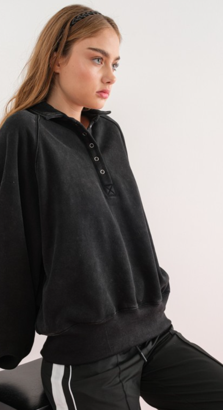 Snap Button Collared Sweatshirt