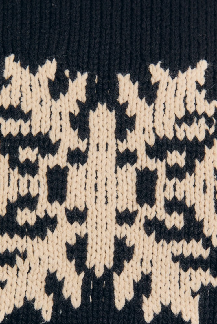 Snowflake Sleeveless Turtle Neck Sweater