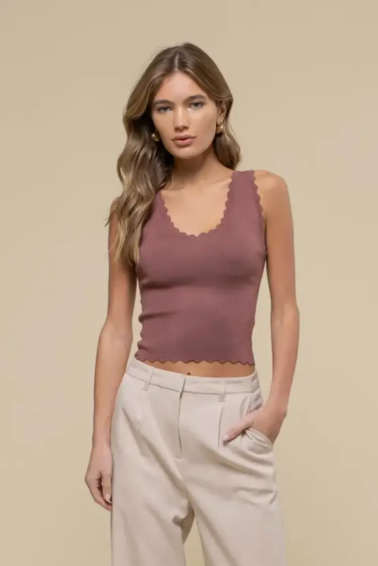 Scallop Edge Sleeveless Sweater Top