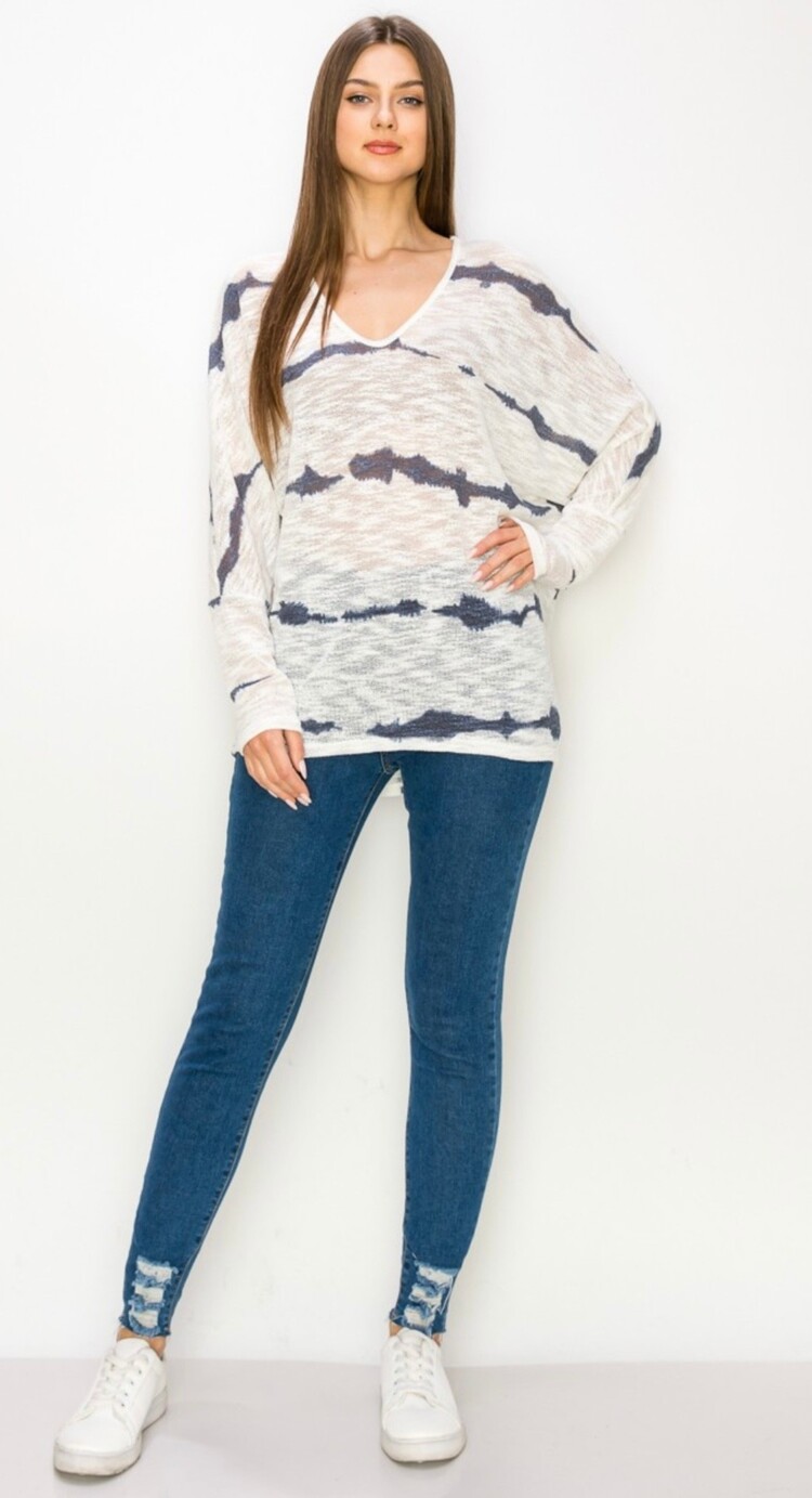 Low Gage Stripe Print V-Neck Top