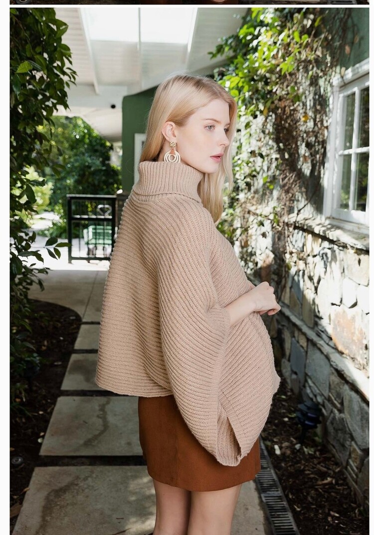 Turtleneck Ribbed Knit Poncho