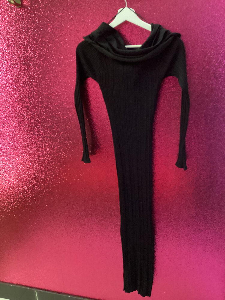 Off Shoulder Long Sleeve Maxi Dress