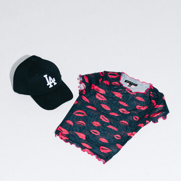 Mesh Lip Print Crop Top