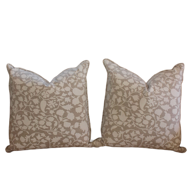 FCD - TAN & WHITE FLORAL PAIR OF PILLOWS