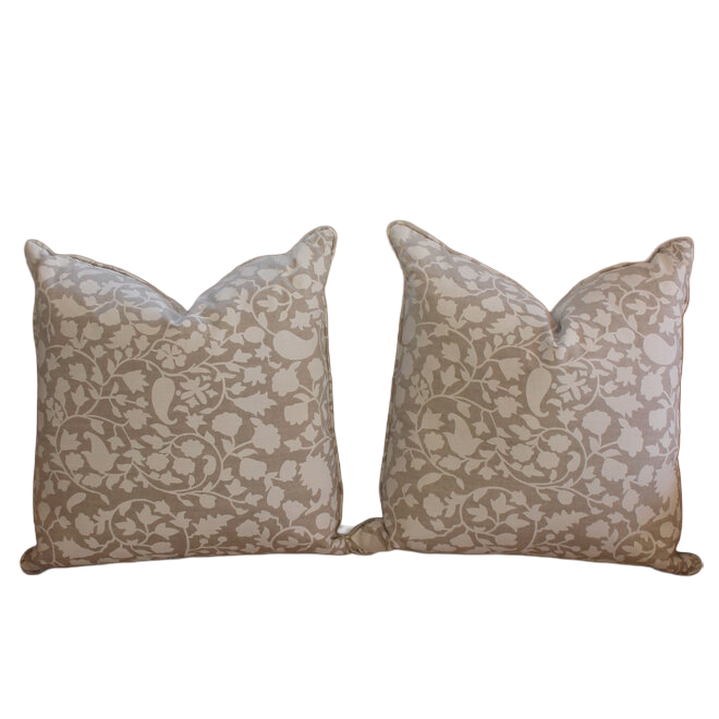 FCD - TAN & WHITE FLORAL PAIR OF PILLOWS