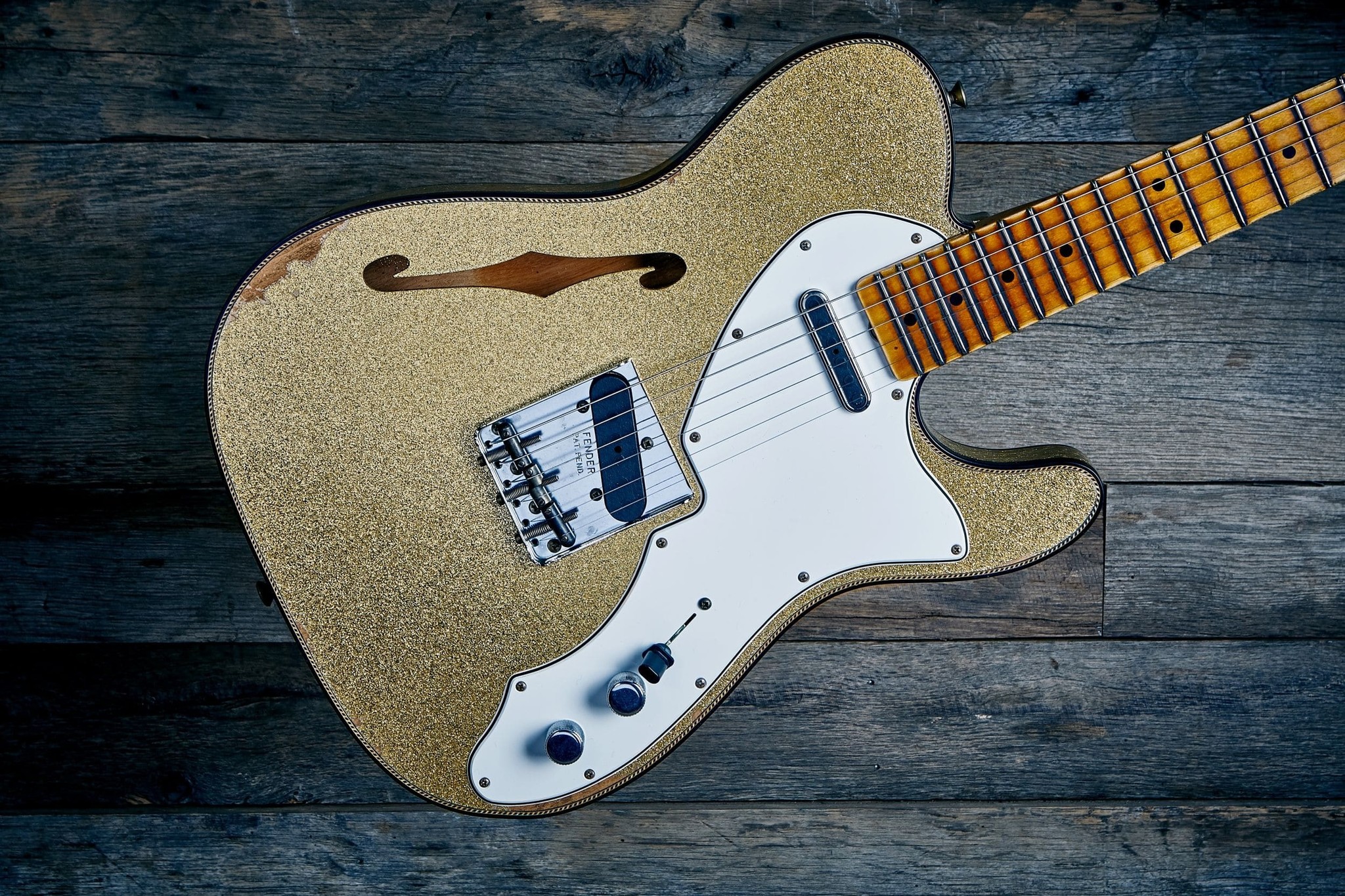 Fender Custom Shop Telecaster Thinline 60s Relic, Aged Gold Sparkle -  Sunburst Music
