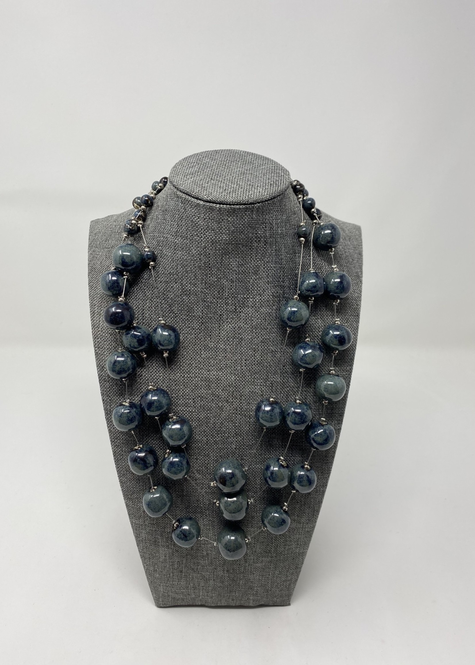 SKC 3 TIERED BEADED NECKLACE