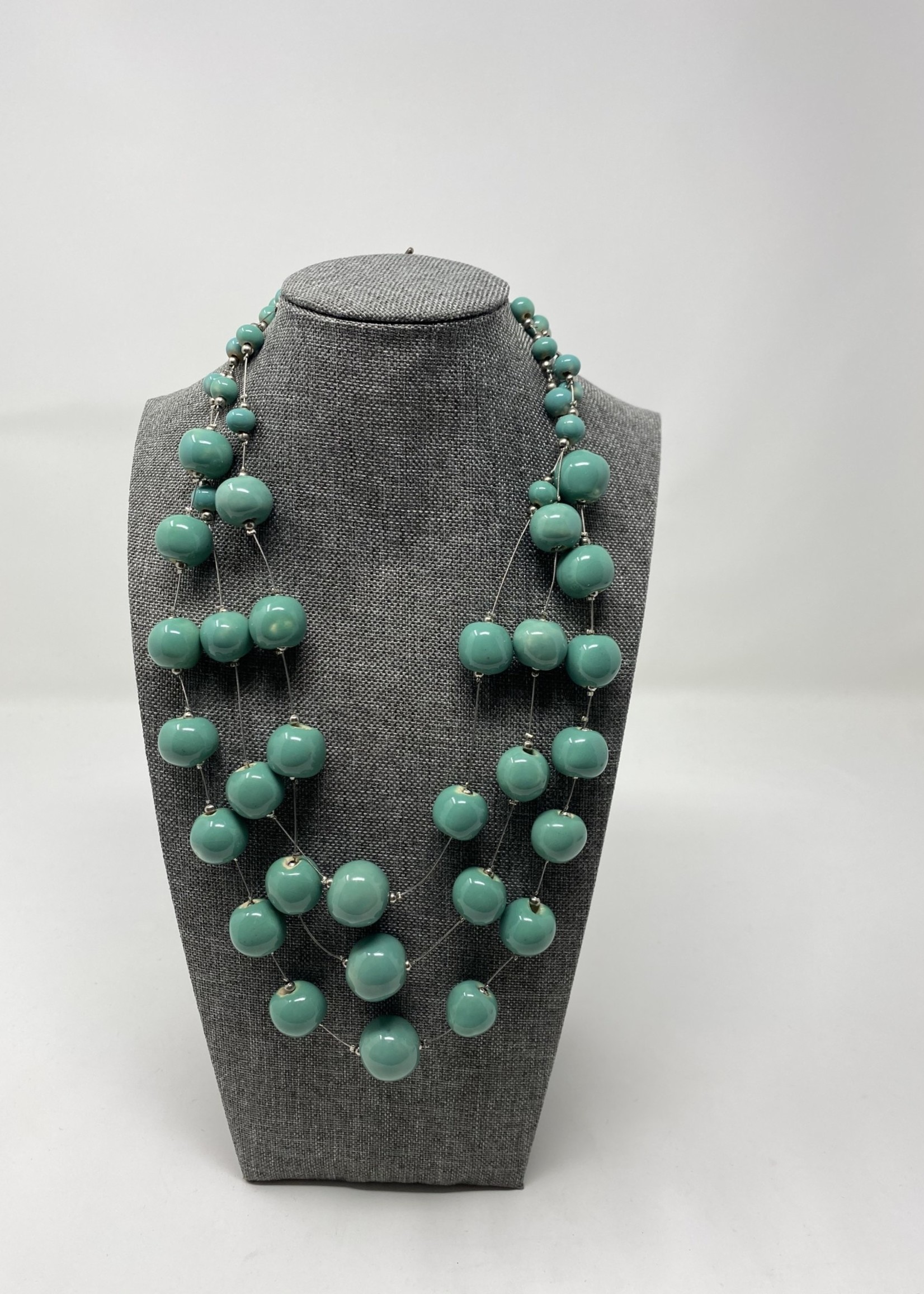 SKC 3 TIERED BEADED NECKLACE