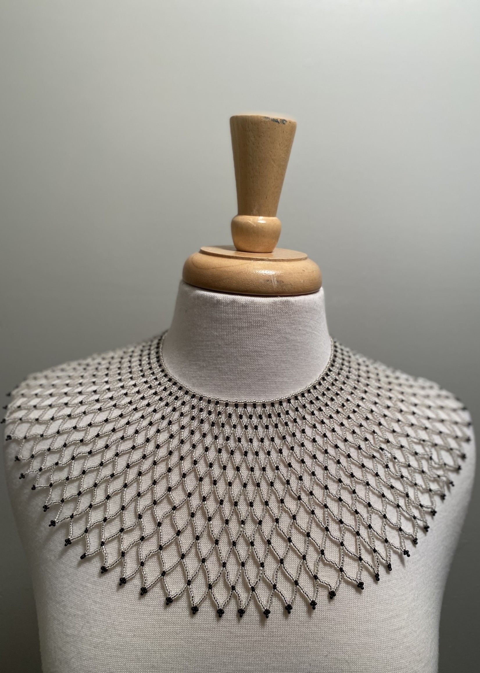 SKC WIDE ZULU COLLAR NECKLACE