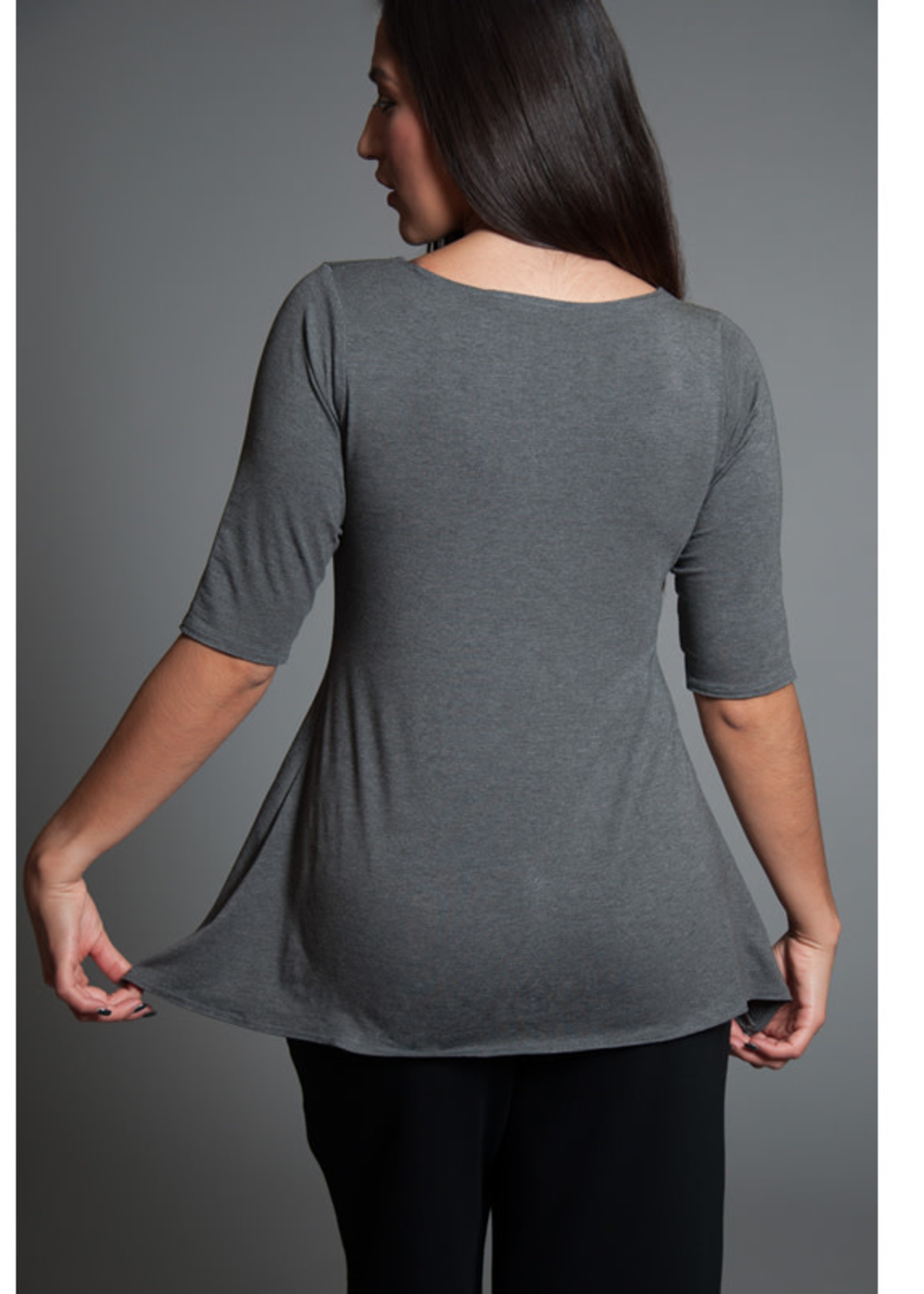 SARAH KUENYEFU W SHIRT MID LENGTH SLEEVES (BAMBOO KNIT)