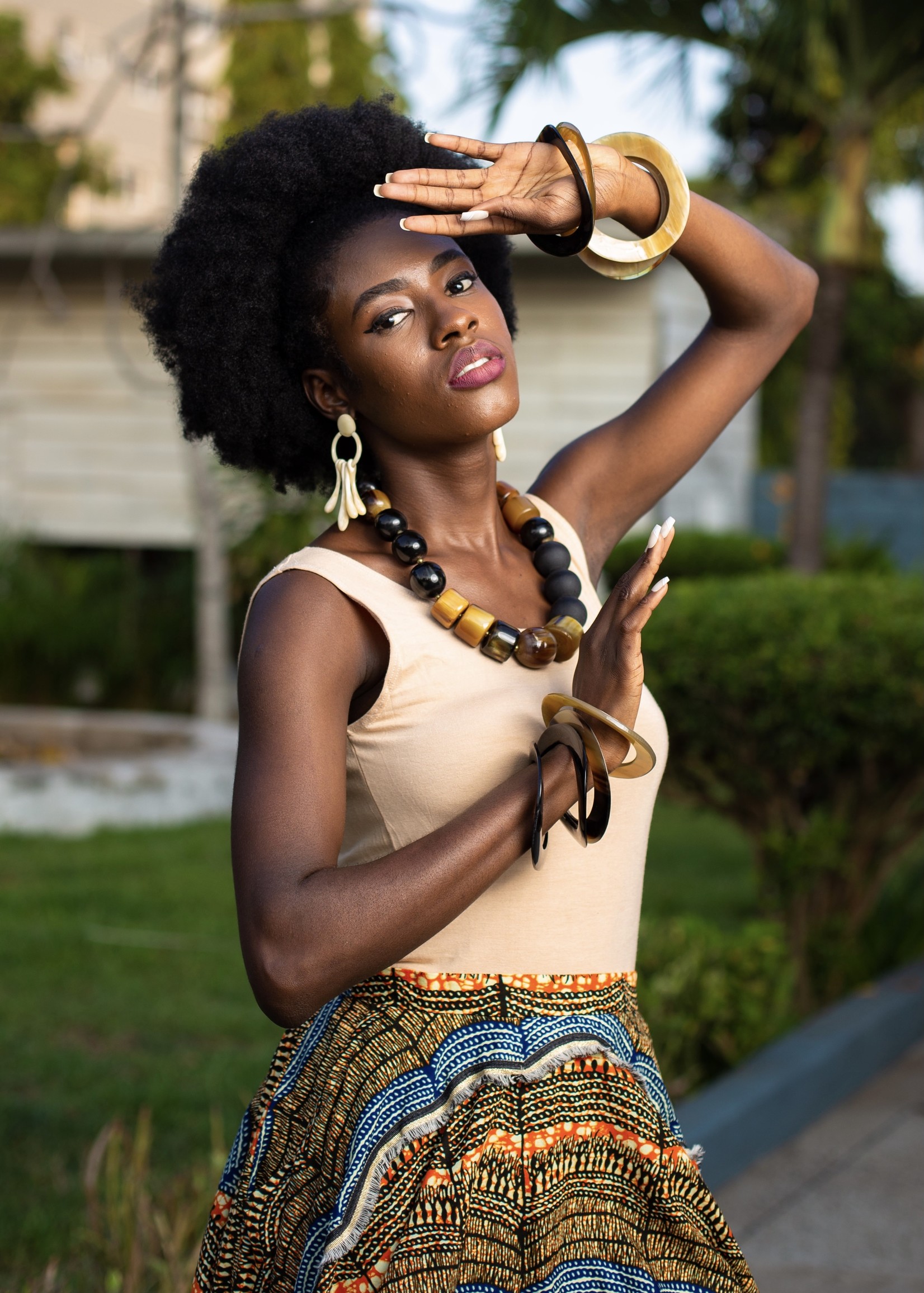 SKC NATURAL HORN BANGLE -ROUND