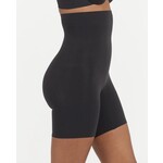 SPANX  SHORT