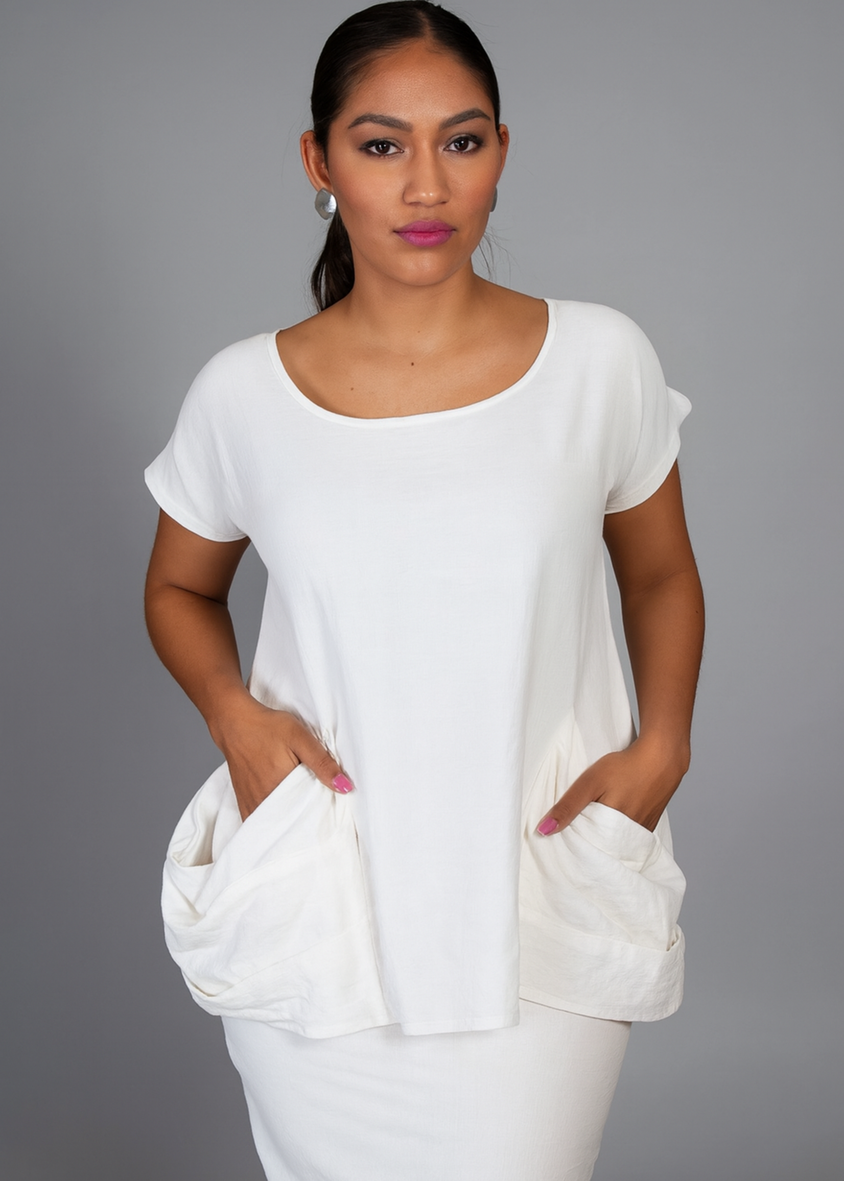 SARAH KUENYEFU POCKET TOP CAP-SLEEVE/Santa Barbara
