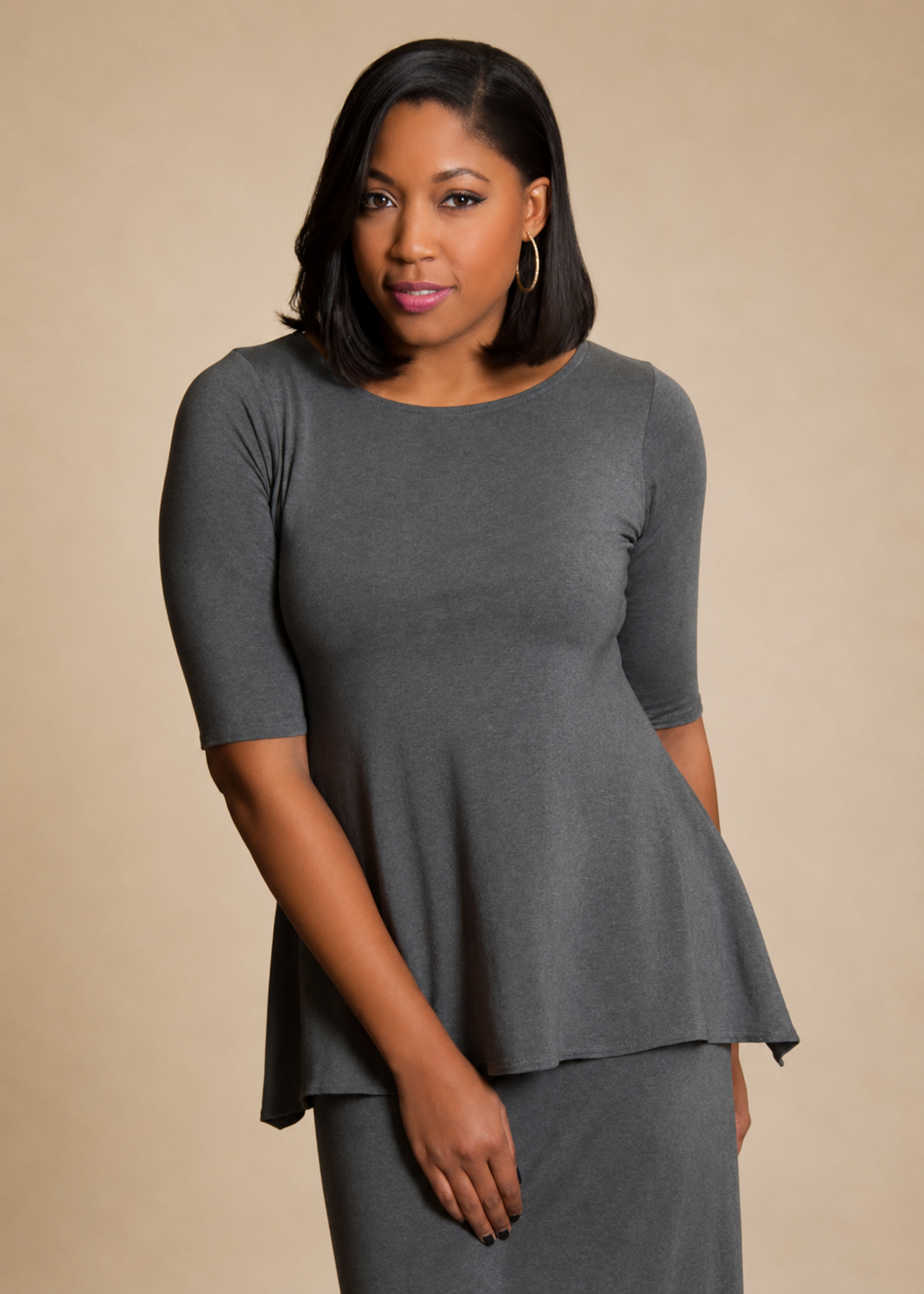 SARAH KUENYEFU W SHIRT MID LENGTH SLEEVES (BAMBOO KNIT)