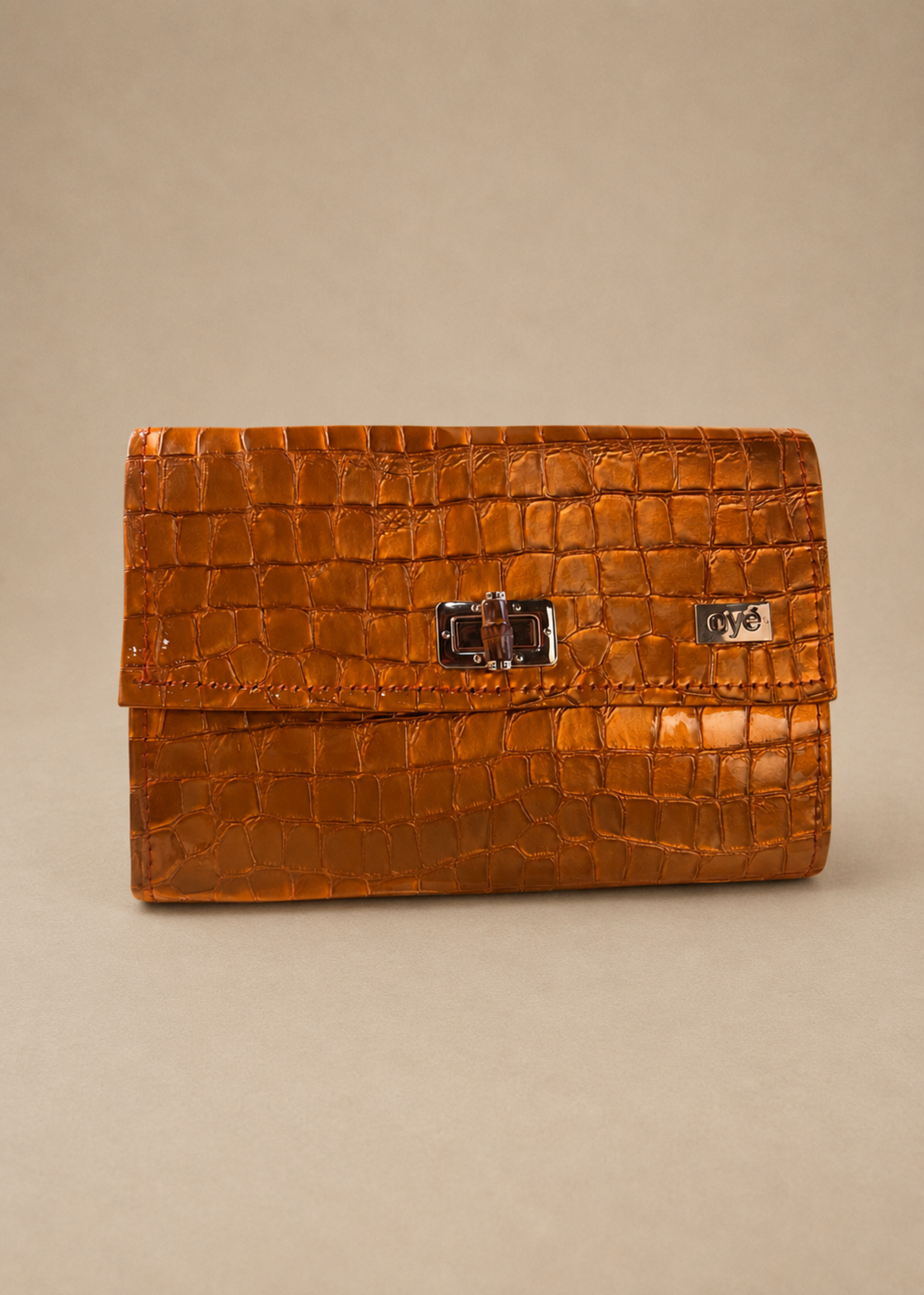 Mansa Oye Clutch Bag