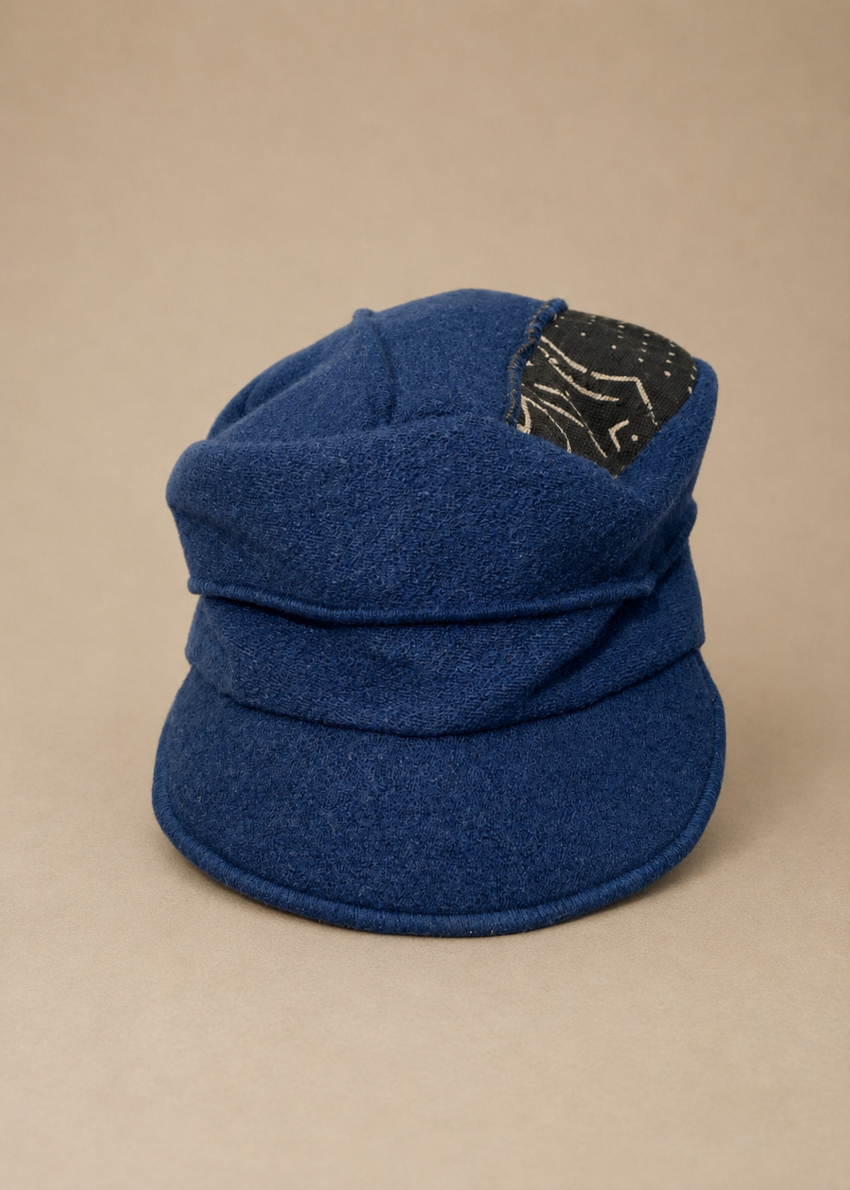 DZIFA WIDE BIBBED HAT