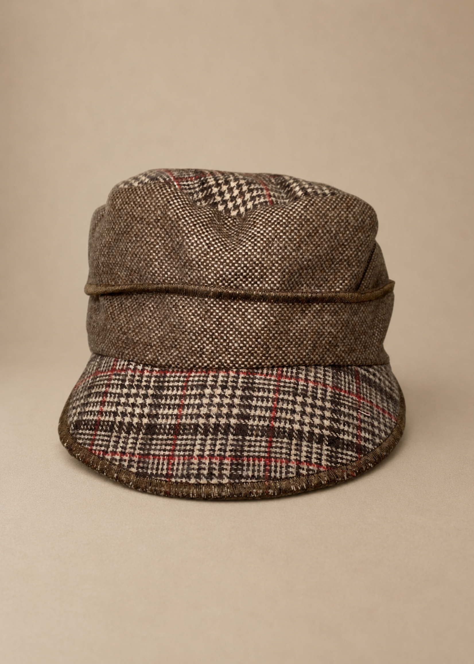 DZIFA WIDE BIBBED HAT