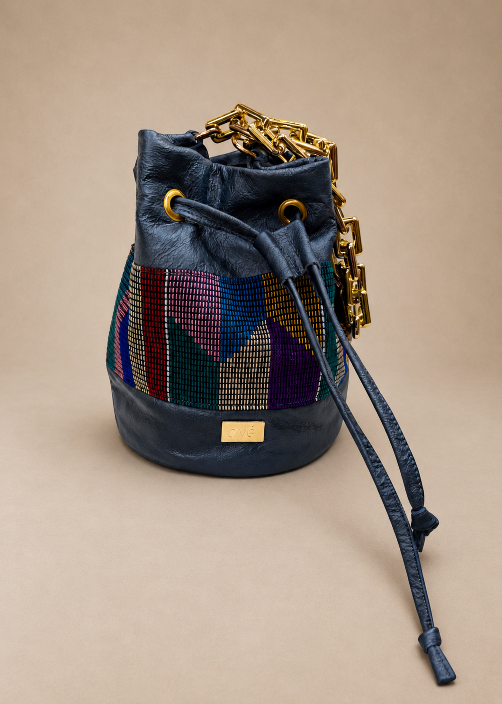 DOFI DRAWSTRING BAG