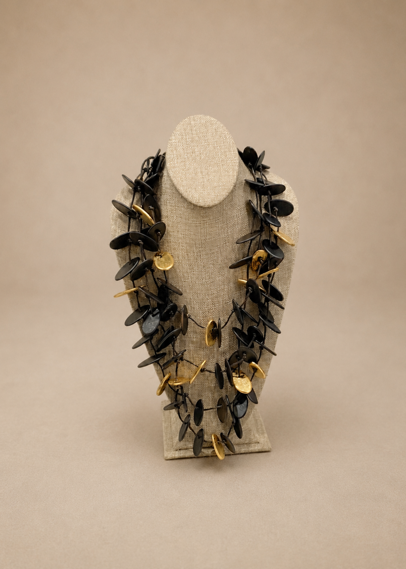 EBONY GOLD STRAND NECKLACE