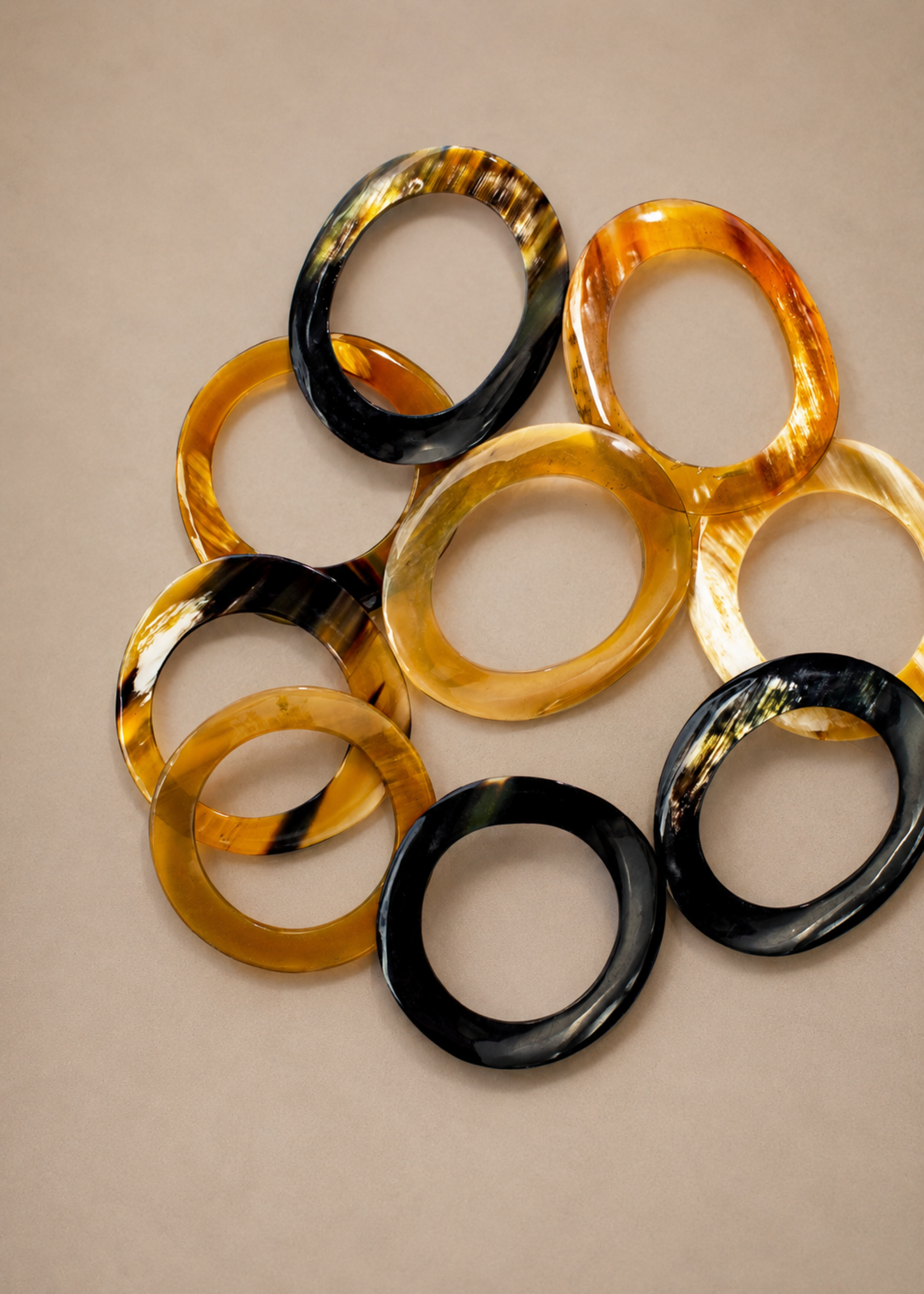 SKC NATURAL HORN BANGLE -ROUND