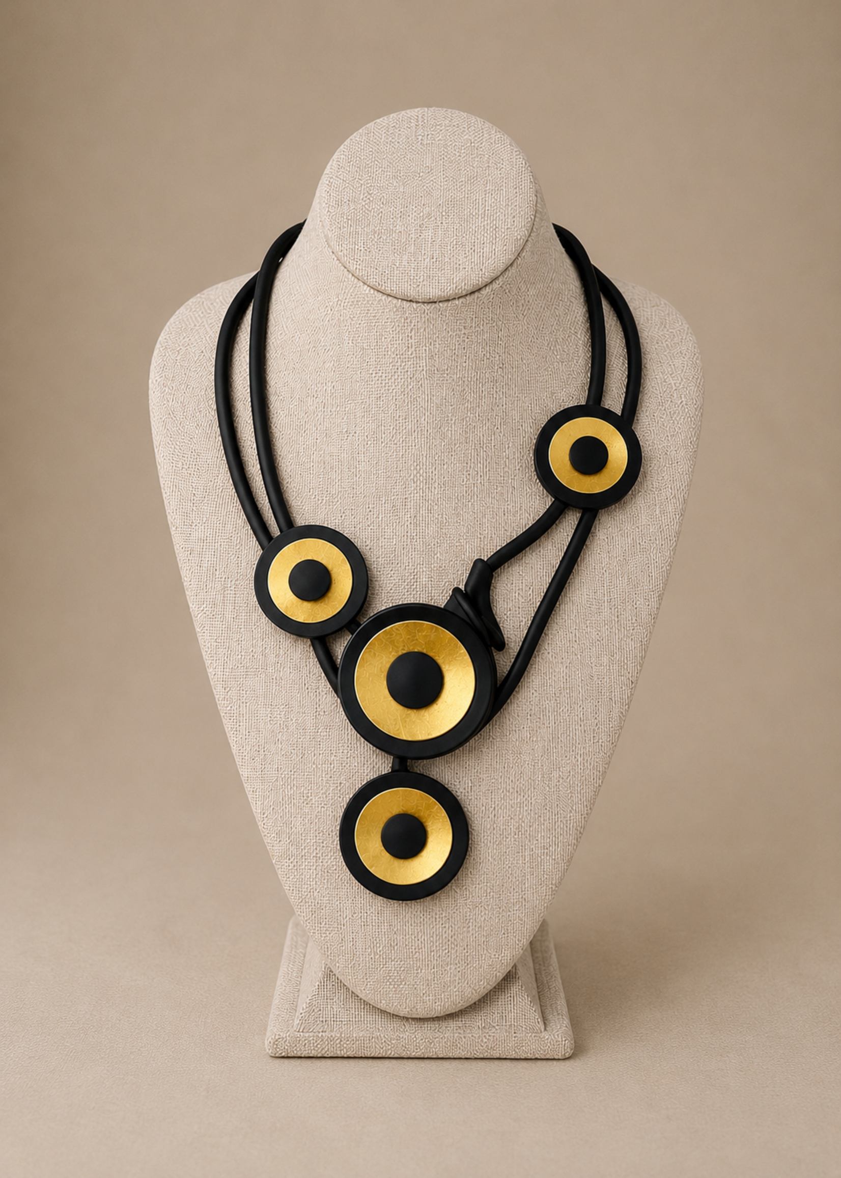 Ebony Halo Necklace