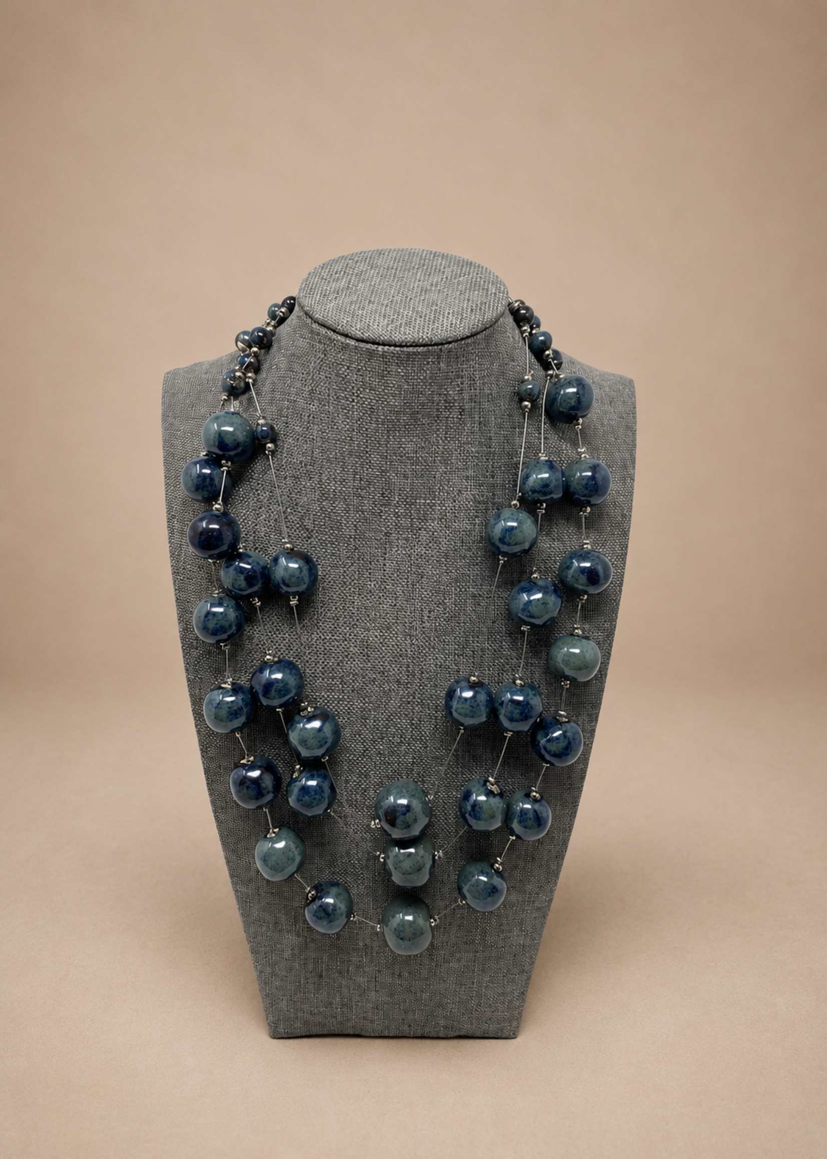 SKC 3 TIERED BEADED NECKLACE