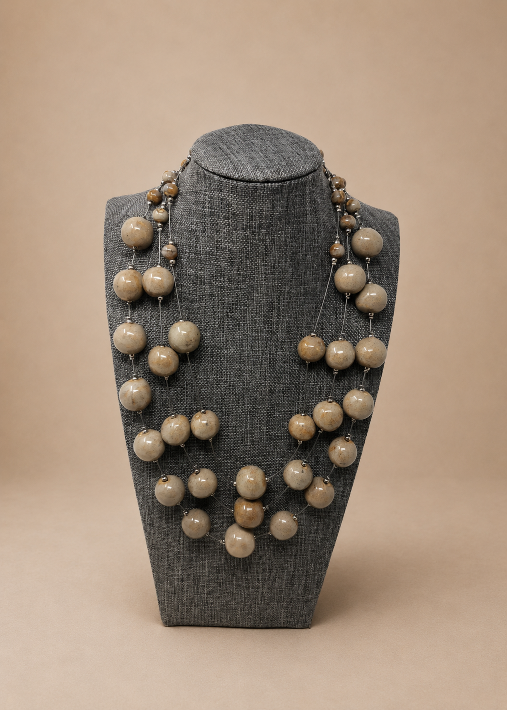 SKC 3 TIERED BEADED NECKLACE