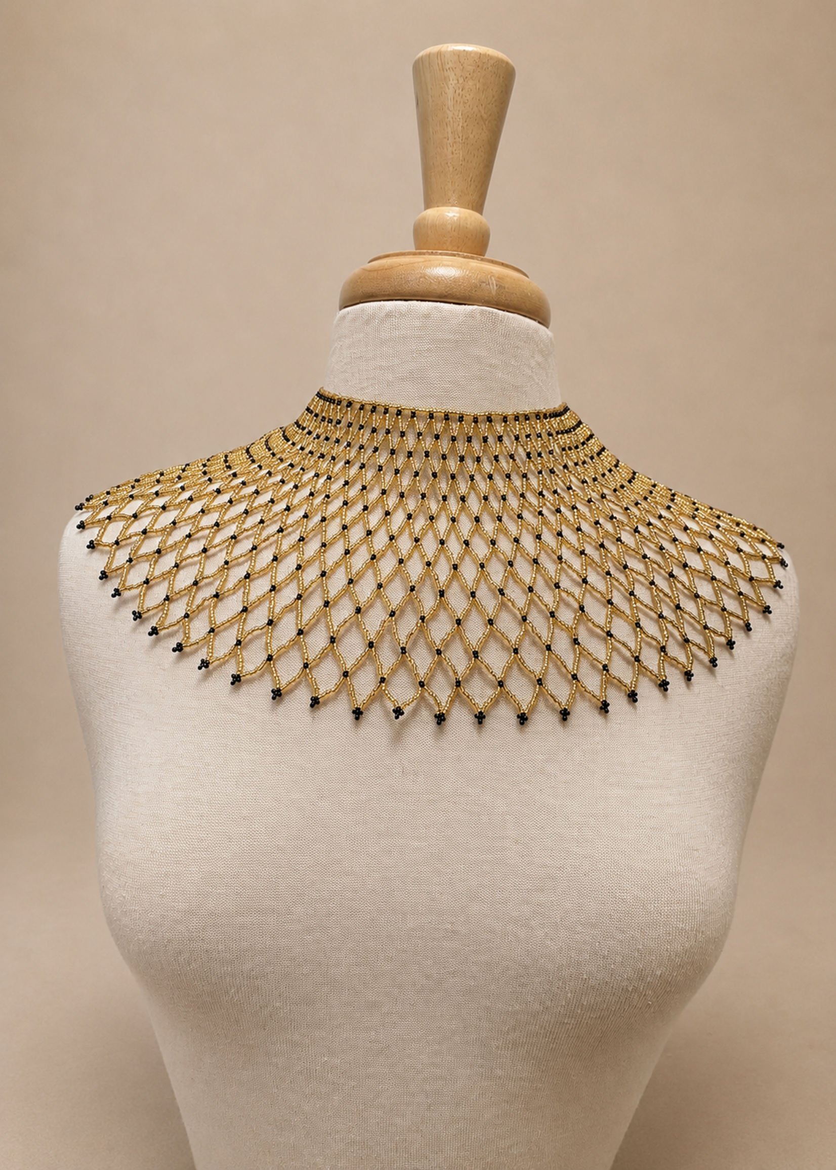 SKC WIDE ZULU COLLAR NECKLACE