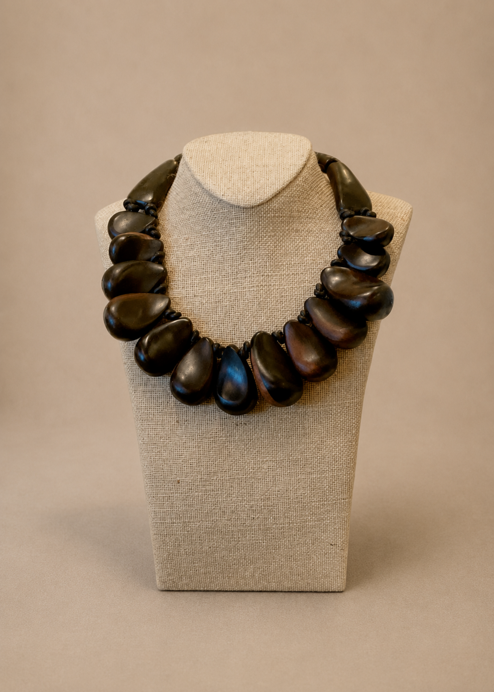 Amara Ebony Necklace