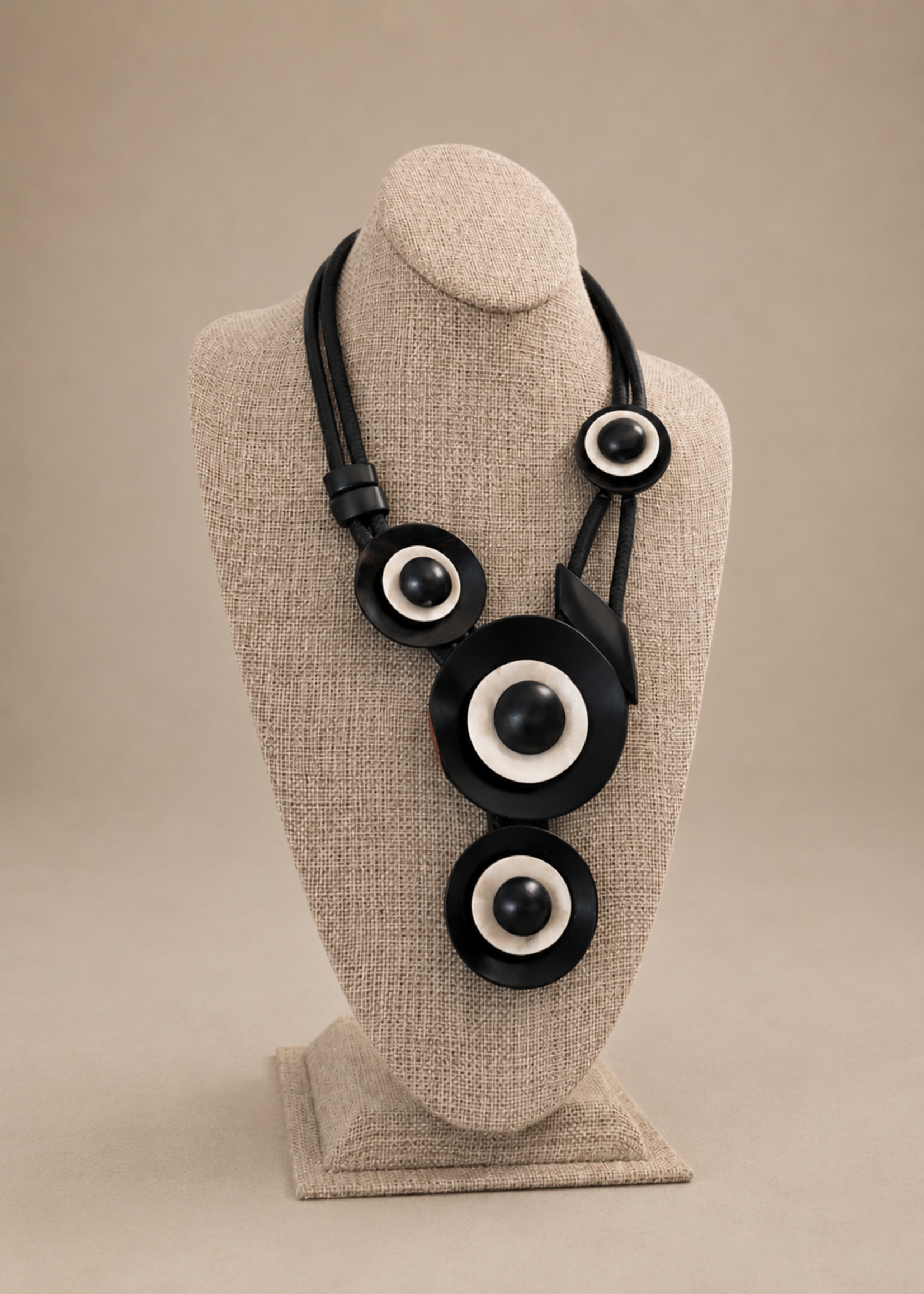 Ebony Halo Necklace