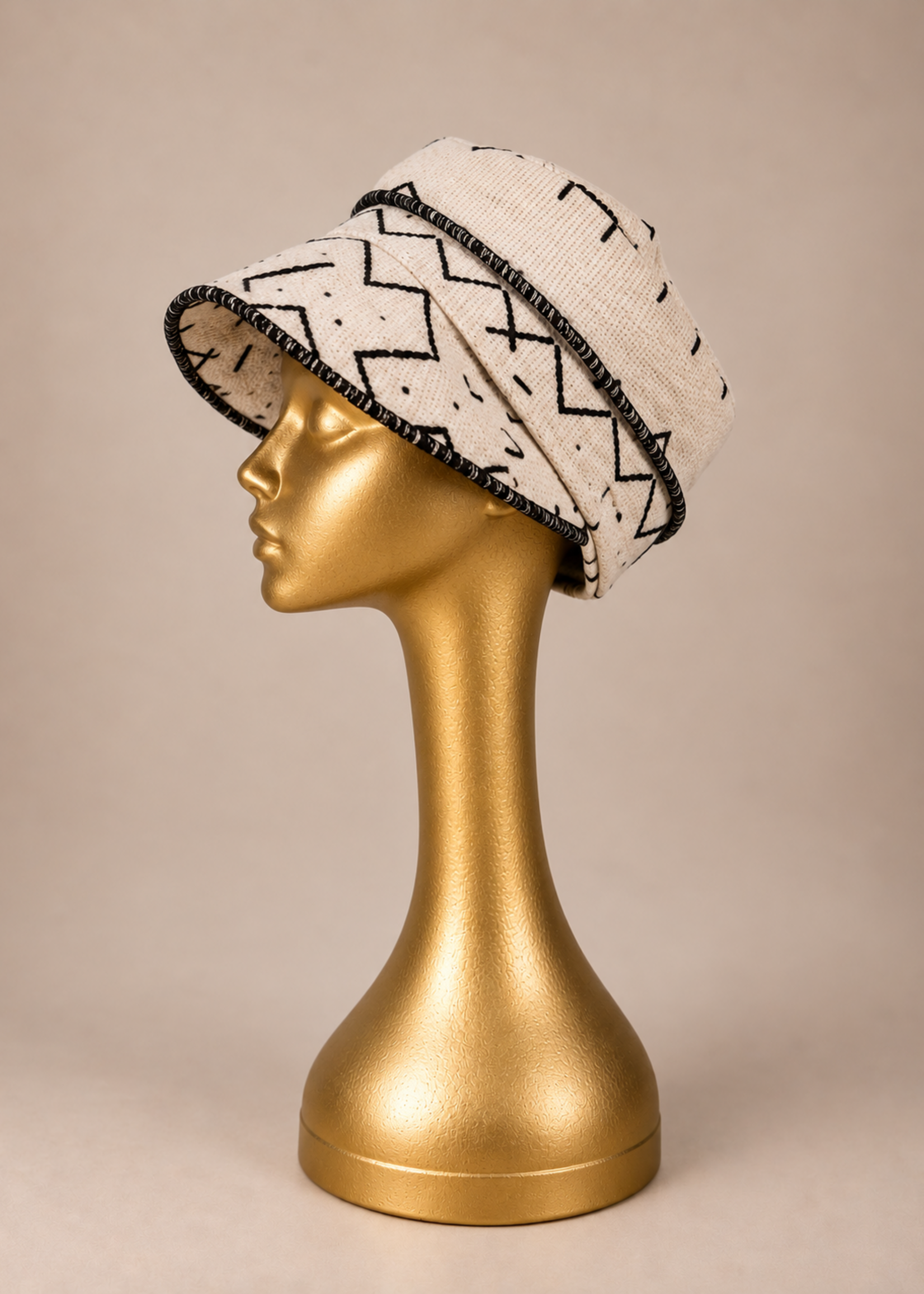 DZIFA WIDE BIBBED HAT