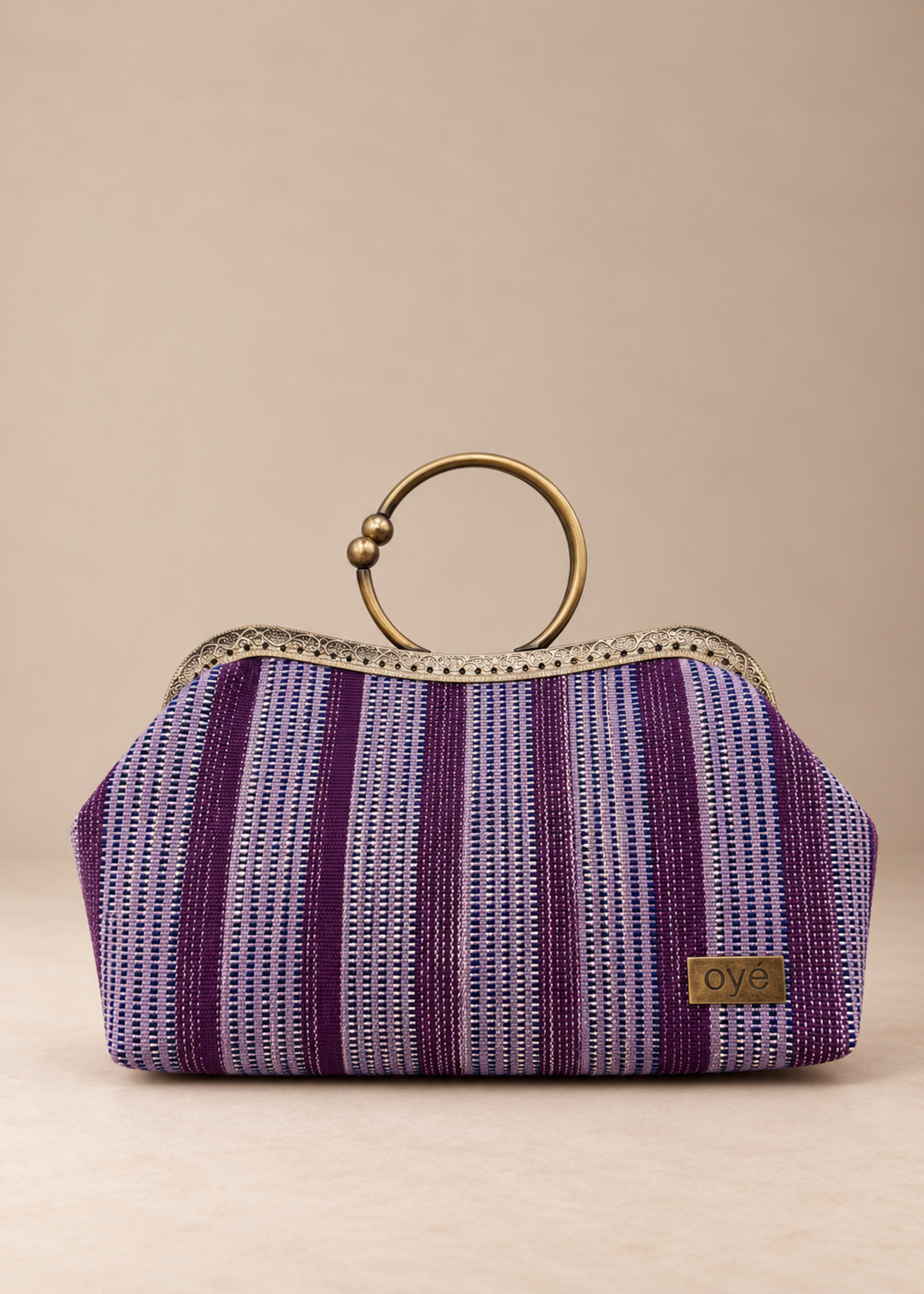 Oye Wristlet