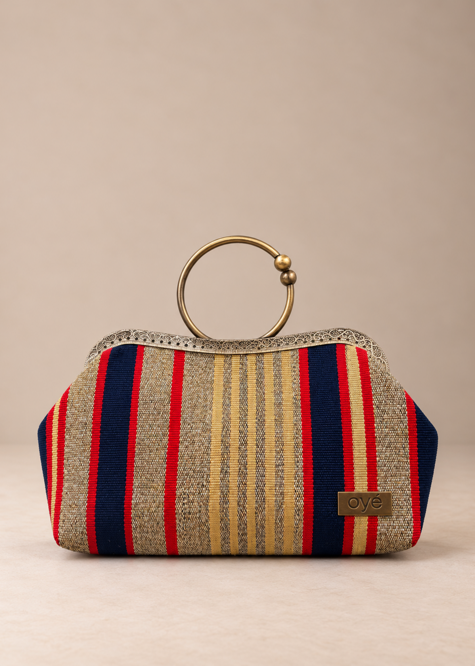 Oye Wristlet