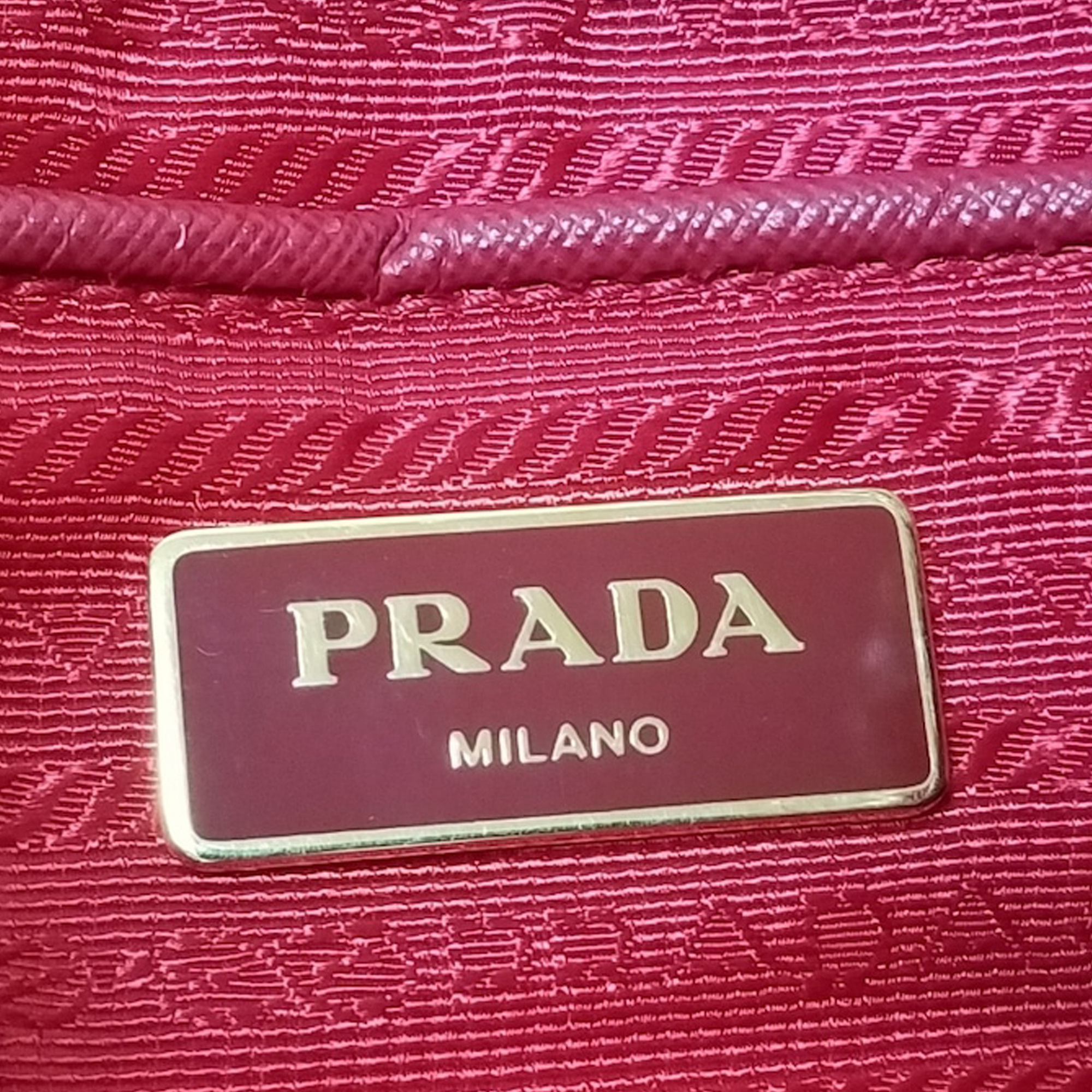 Prada Leather And Raffia Shoulder Bag in Pink