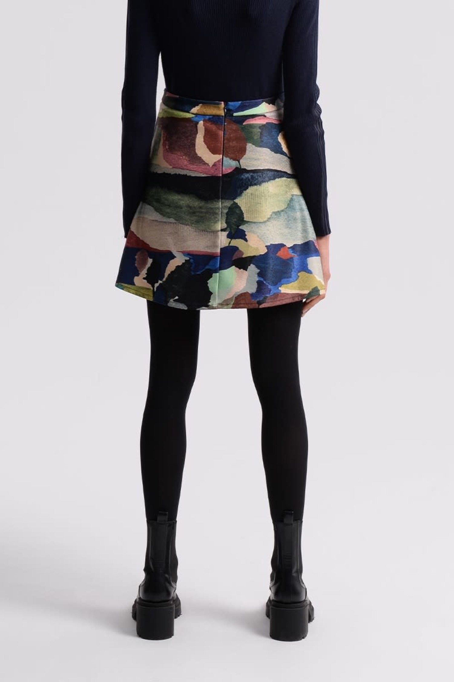 Kruis aan krant Temmen abstract mini skirt - Marmalade