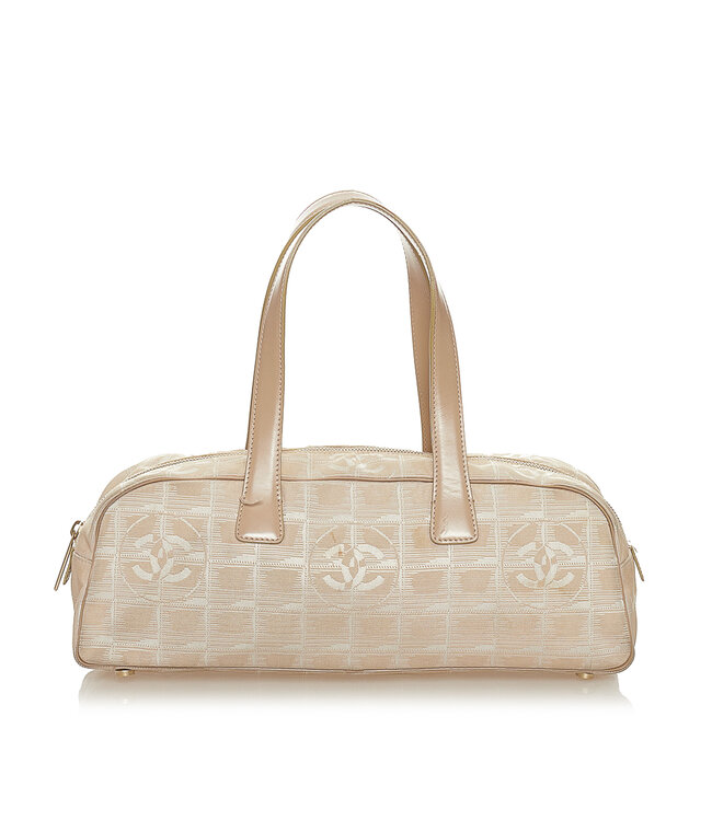 Chanel new travel line bag hotsell