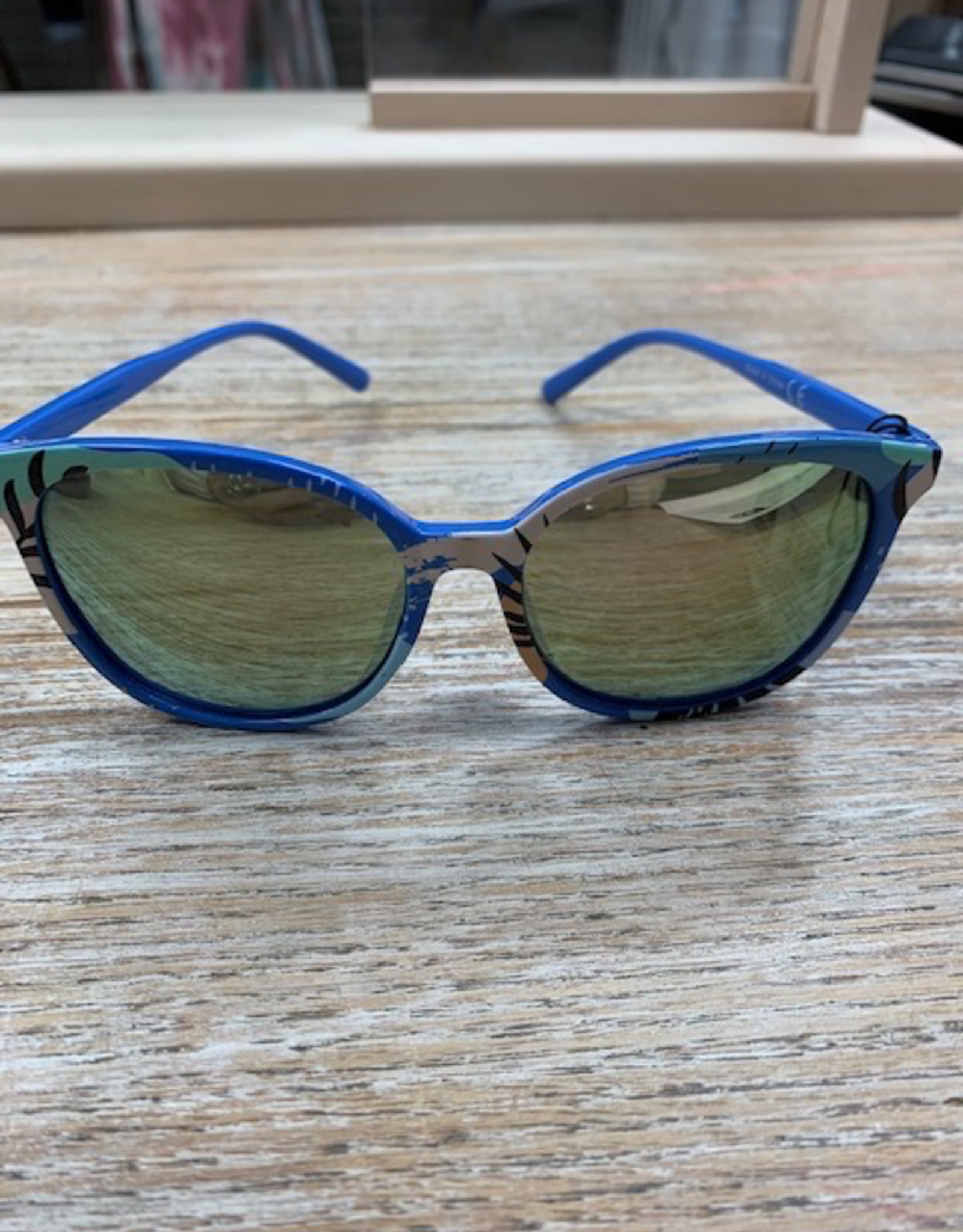 Sunglasses Tropical Sunglasses W/ Case