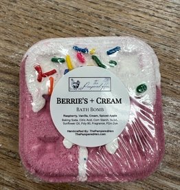 Beauty Berries & Cream Bath Bomb