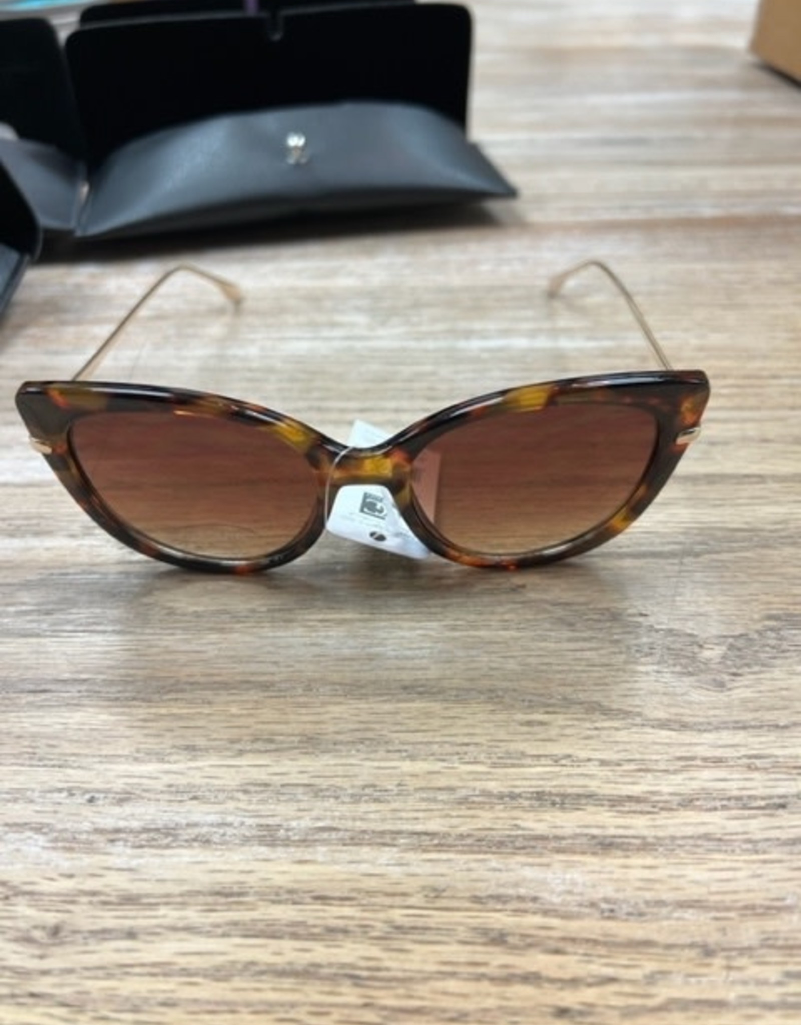 Sunglasses Sunglasses w/ Case