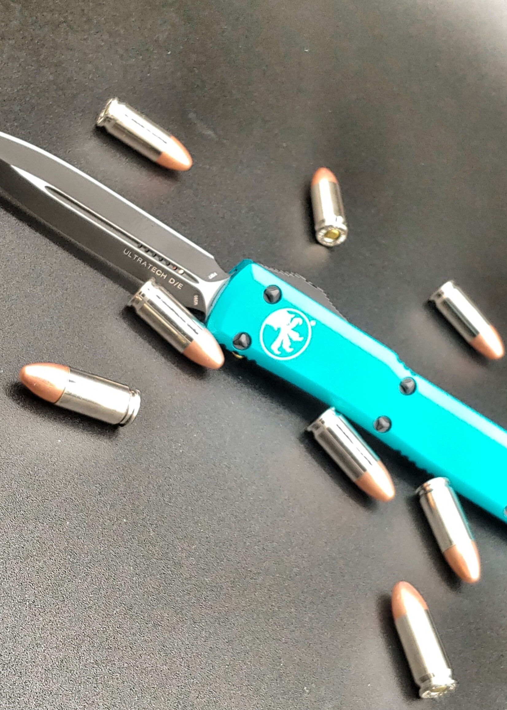 Microtech Microtech ULTRATECH, Turquoise frame, blade - double edge black standard