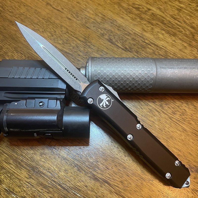 Microtech Microtech ULTRATECH,  Black frame, Blade - double edge, apocalyptic, standard