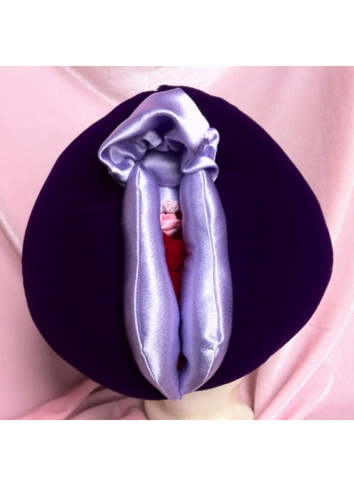 Wondrous Vulva Puppet