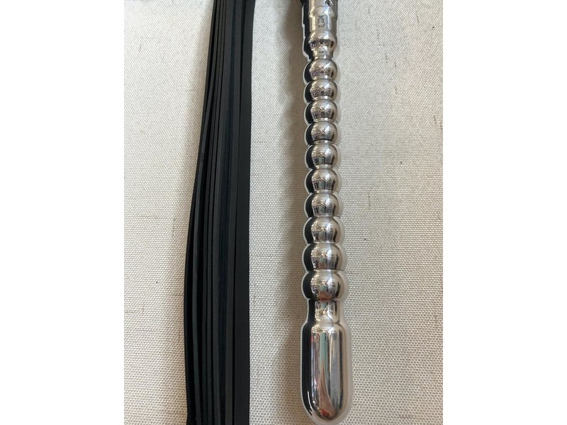 Aluminum Handle Flogger (Medium)