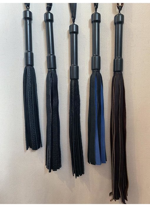 Rubber Handle Flogger (Medium)