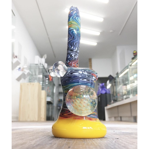 Qualia Wig Wag Stand-Up Bubbler