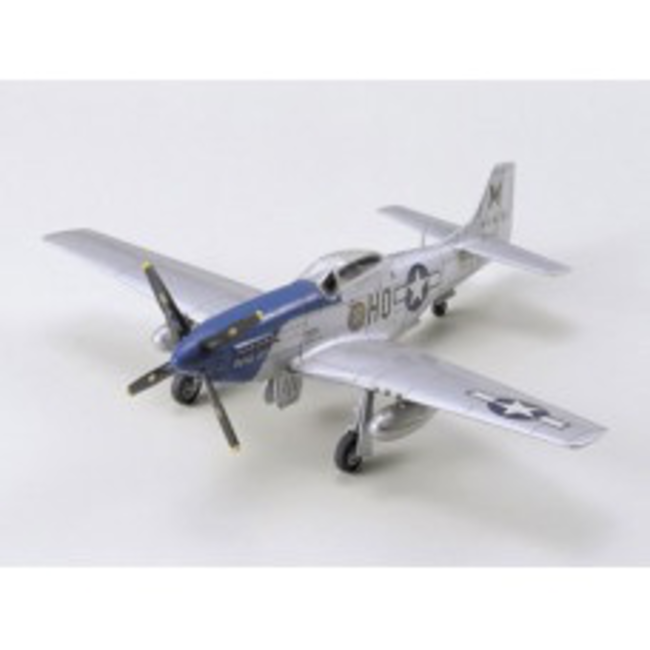 TAMIYA NORTH AMERICAN P-51D MUSTANG  60749