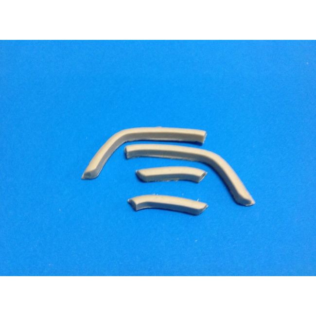 AUSLOWE BOLT ON WHEEL ARCH FLARES FORD LNT 8000  F12